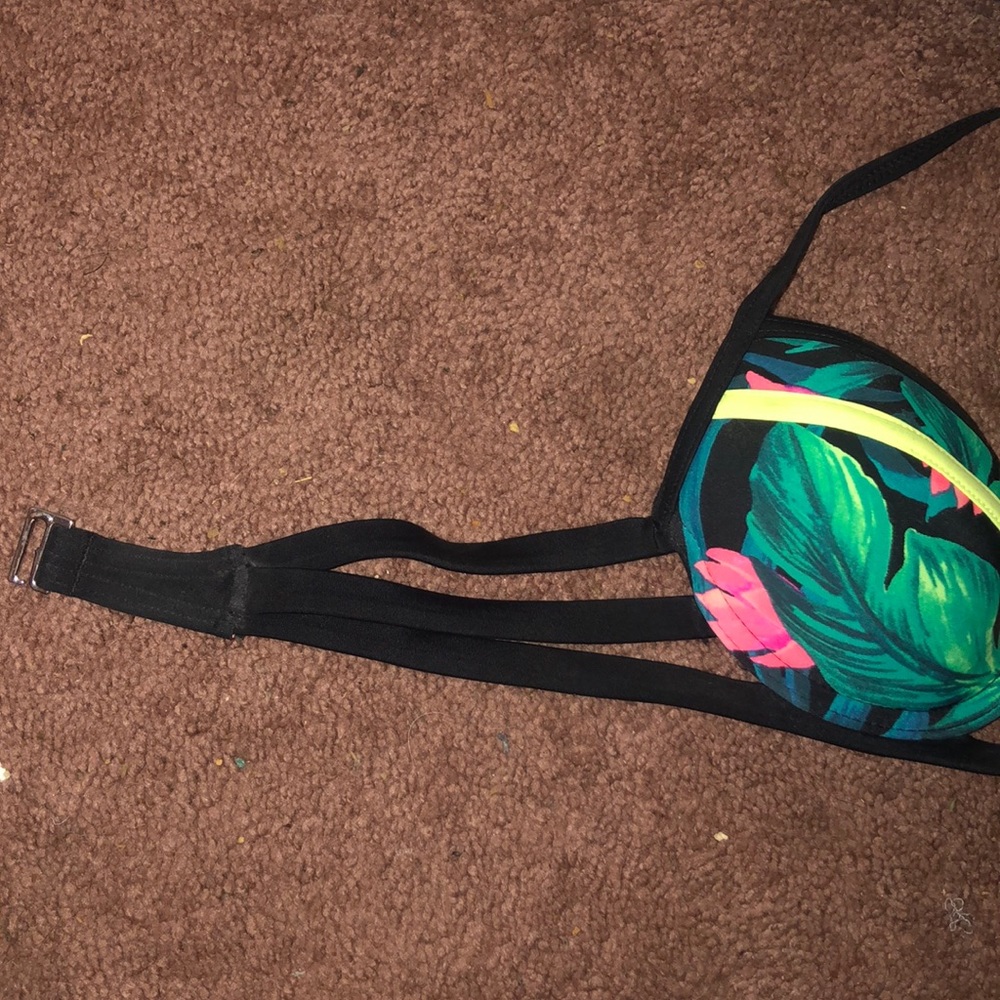 Push-up bikini - Picture 2 of 3